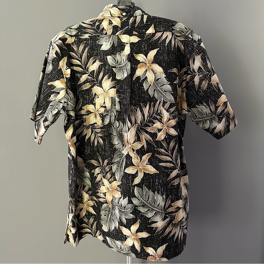 Reyn Spooner Hawaiian Floral Shirt - Picture 2 of 4
